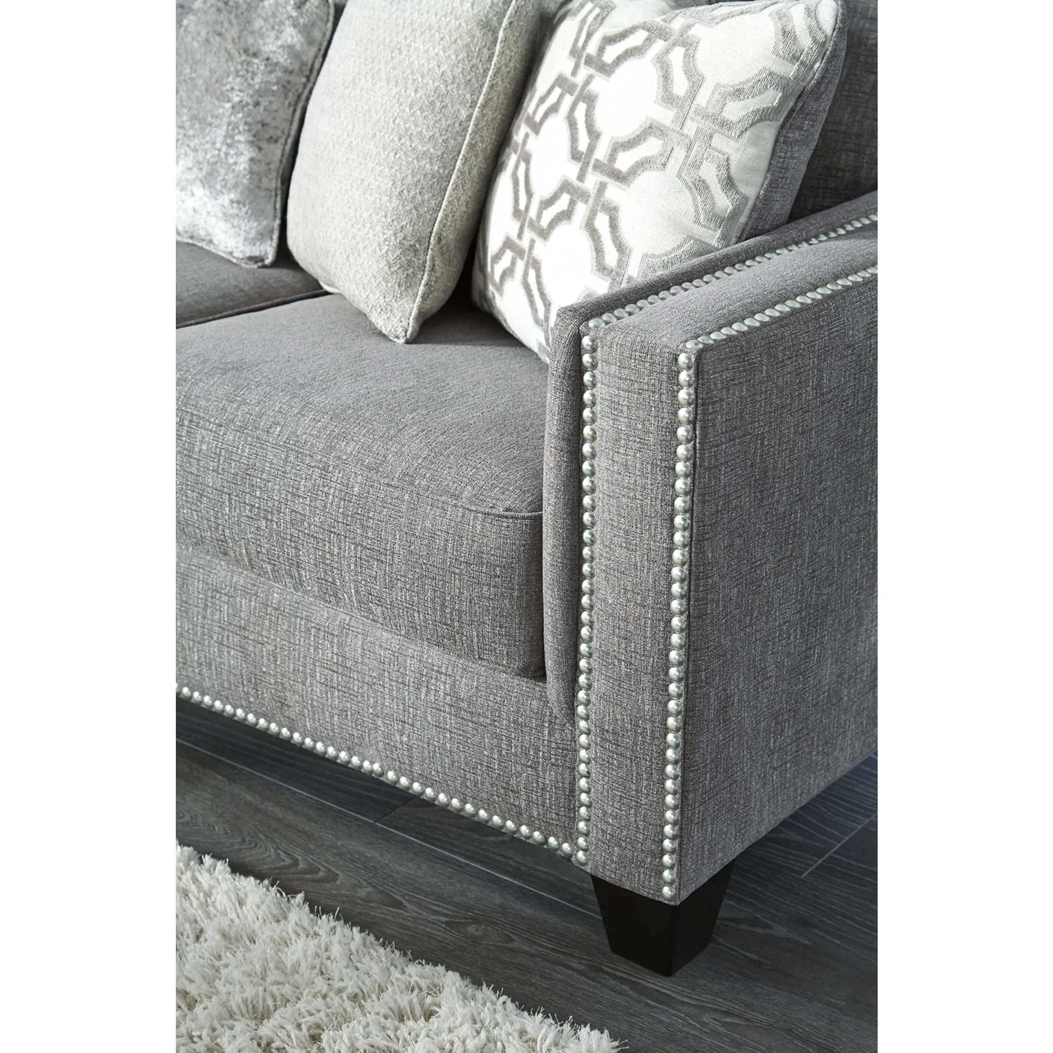 Barrali- EXCLUSIVE Loveseat