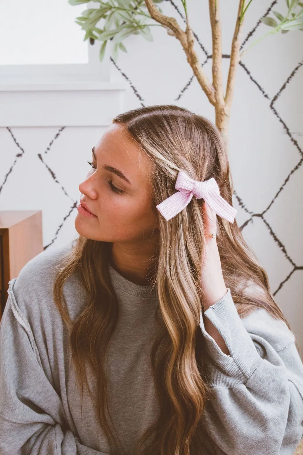 Ellie Knit Bow Clip