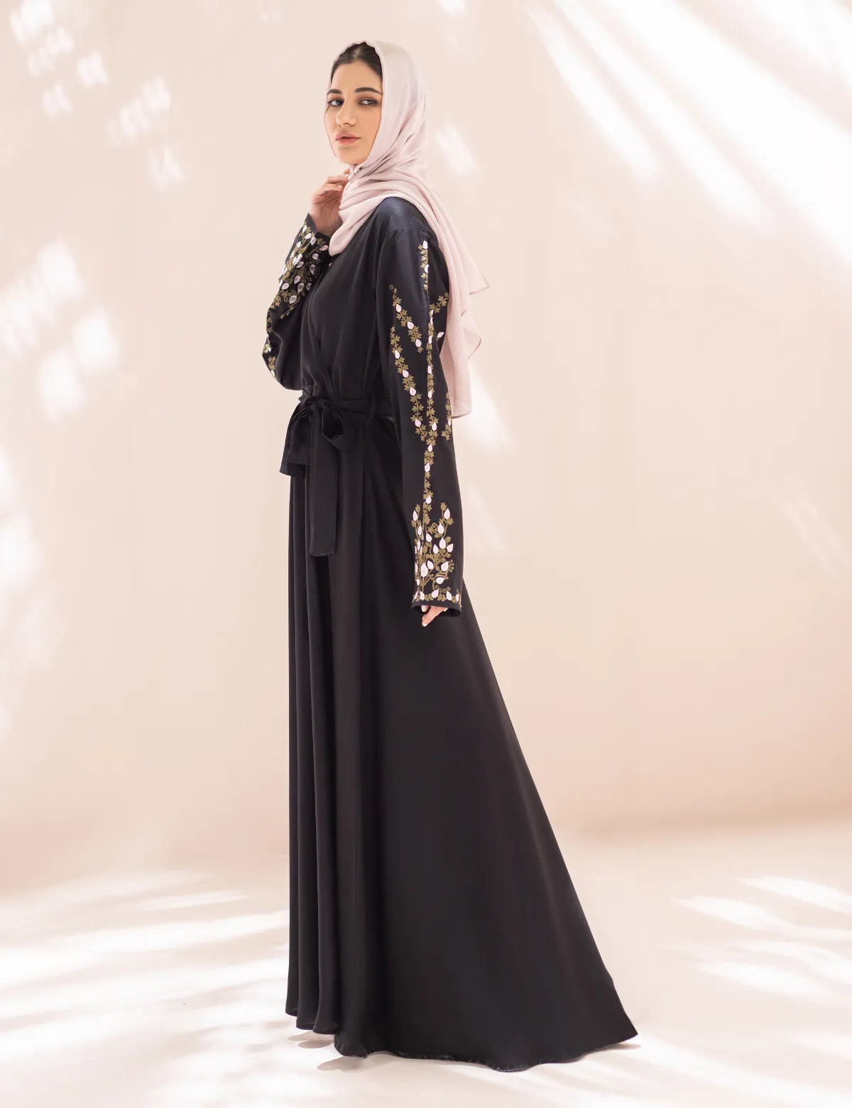 ENDURE ABAYA