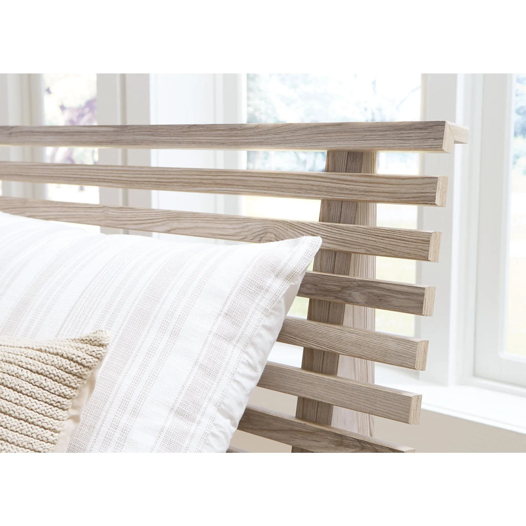 Hasbrick King Slat Headboard