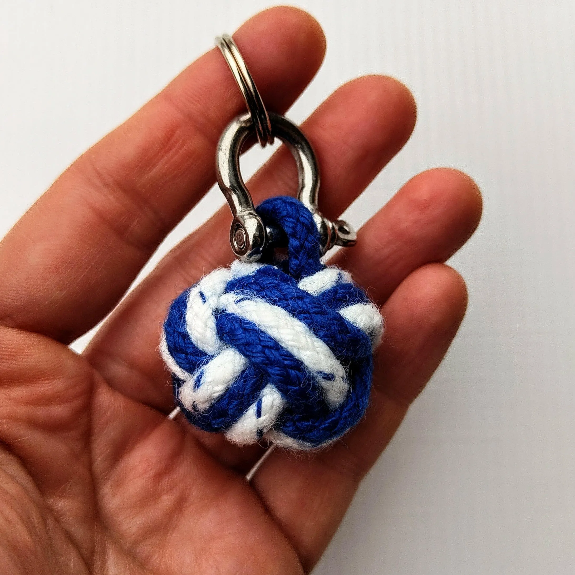 Manrope Knot Ball Key Ring