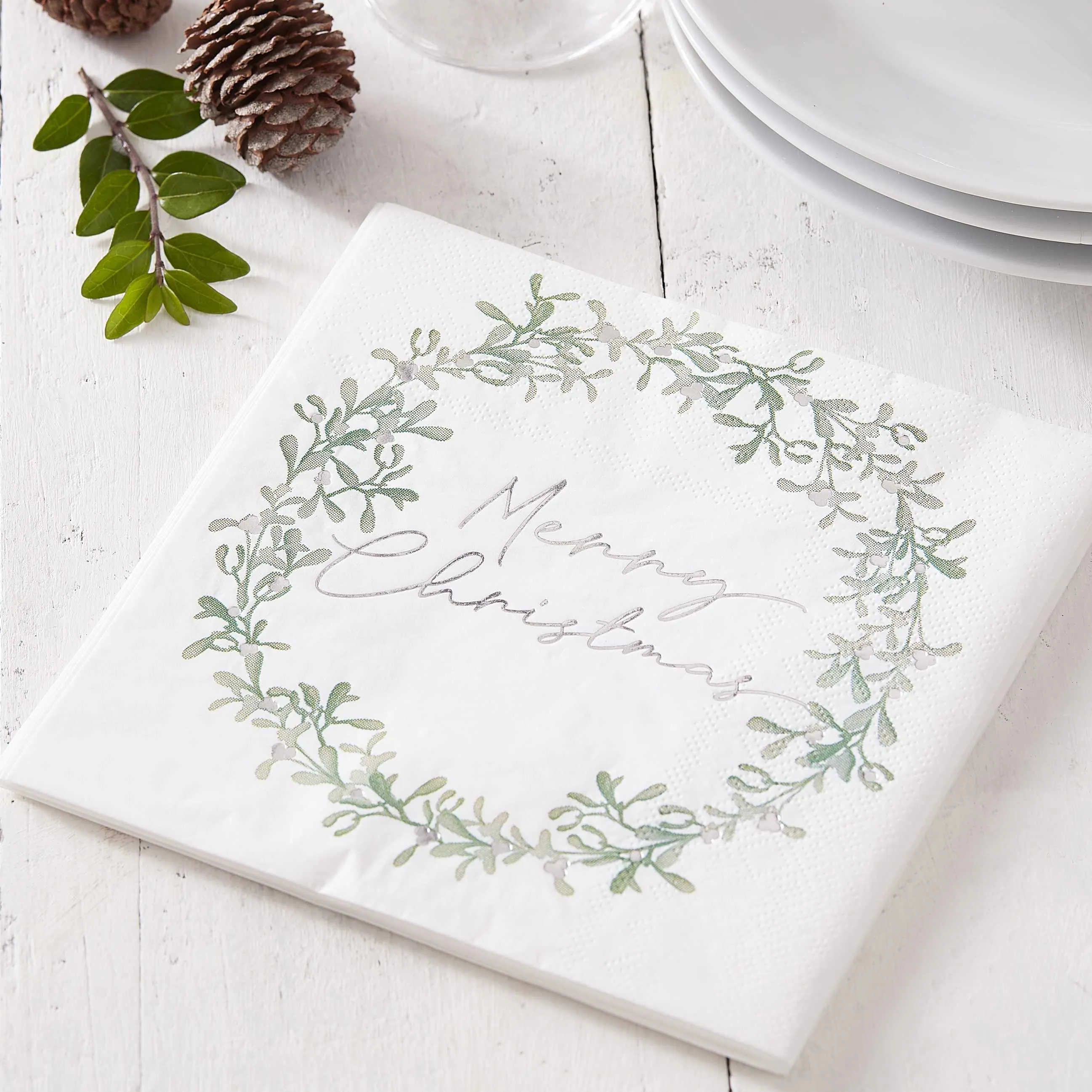 Merry Christmas Mistletoe Wreath Napkins x 16