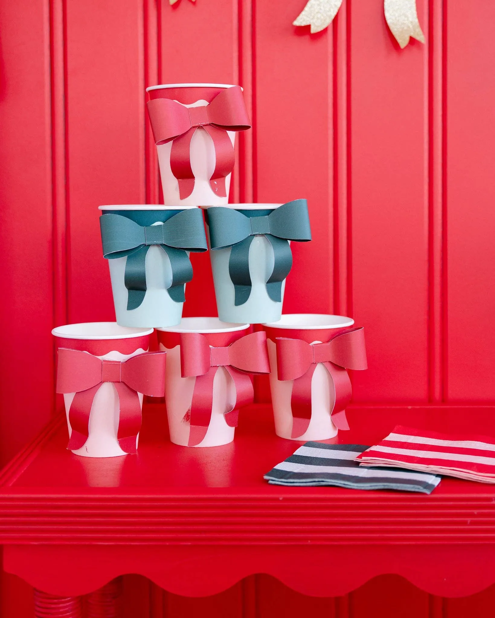 Mint & Green Bow Paper Cups