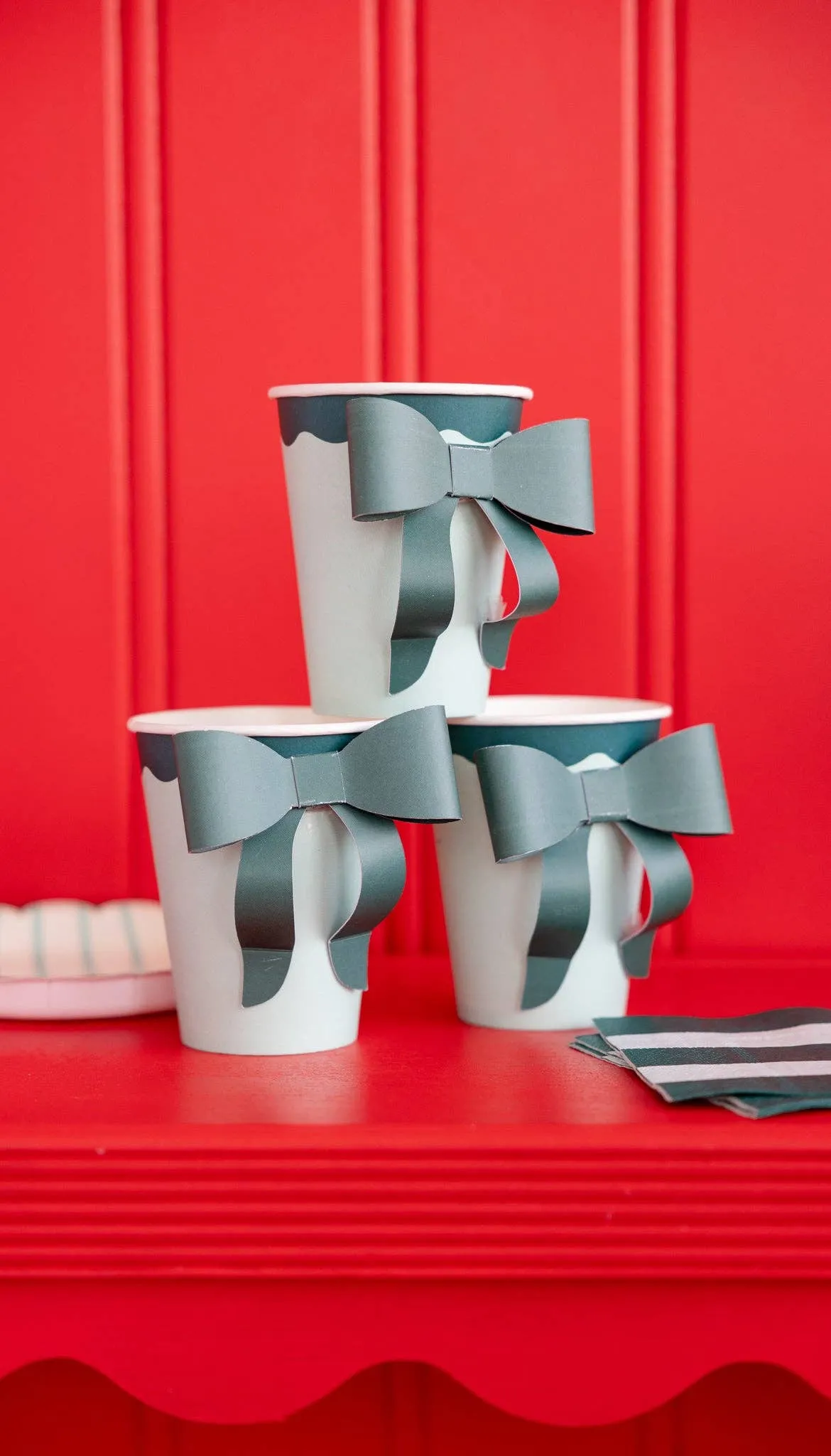 Mint & Green Bow Paper Cups